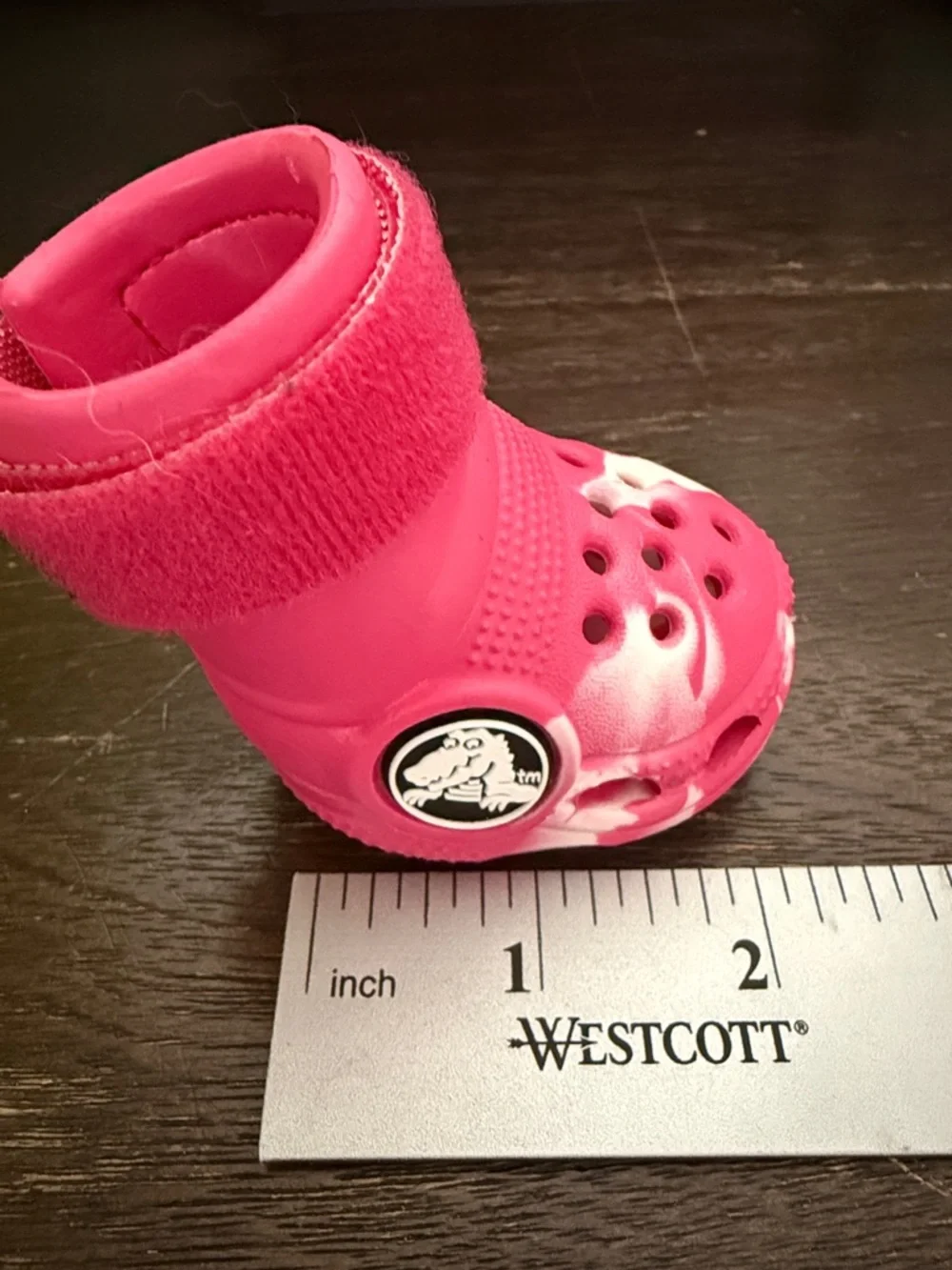 NIB Dog Crocs Pink “Dragonfruit” Bark Box Collab Dog Shoes Size S